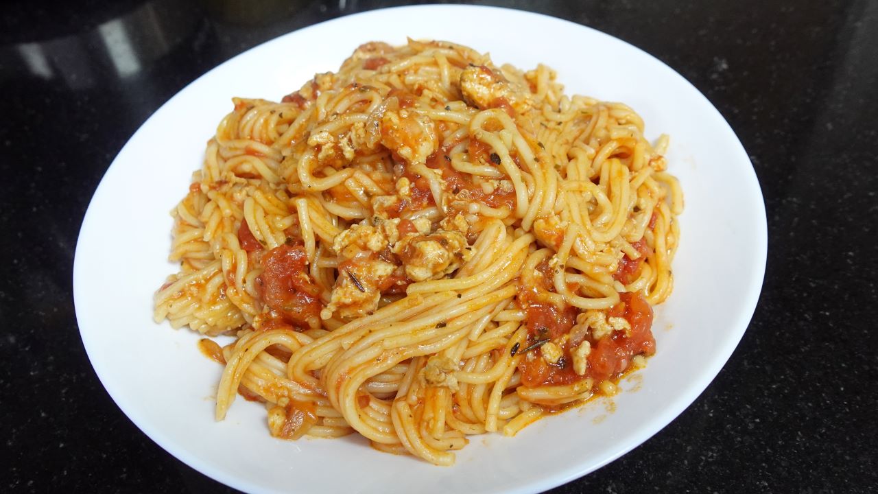 10-minute Chicken Spaghetti in Pressure Cooker