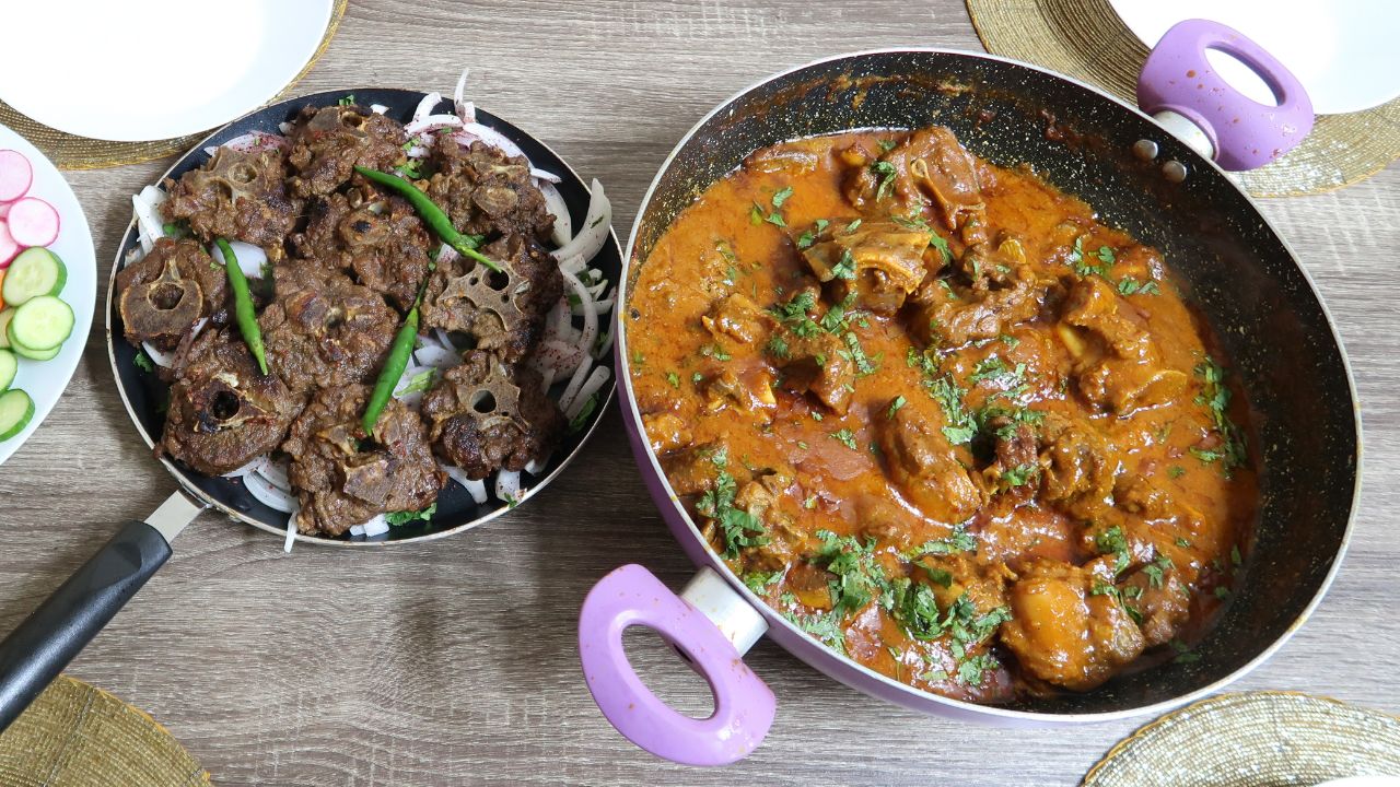 Dhuan Masala Gosht (Smoked Red Meat Curry)