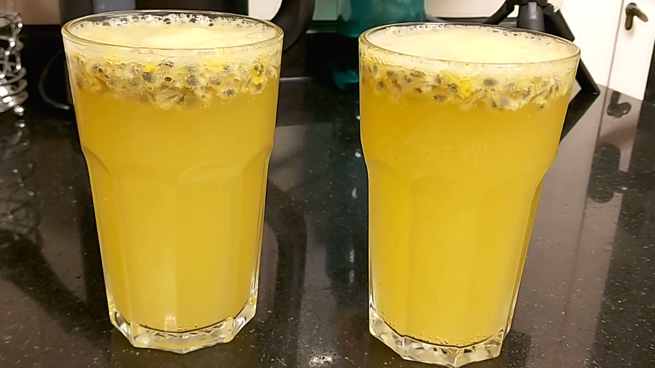 Passion Fruit Fizz