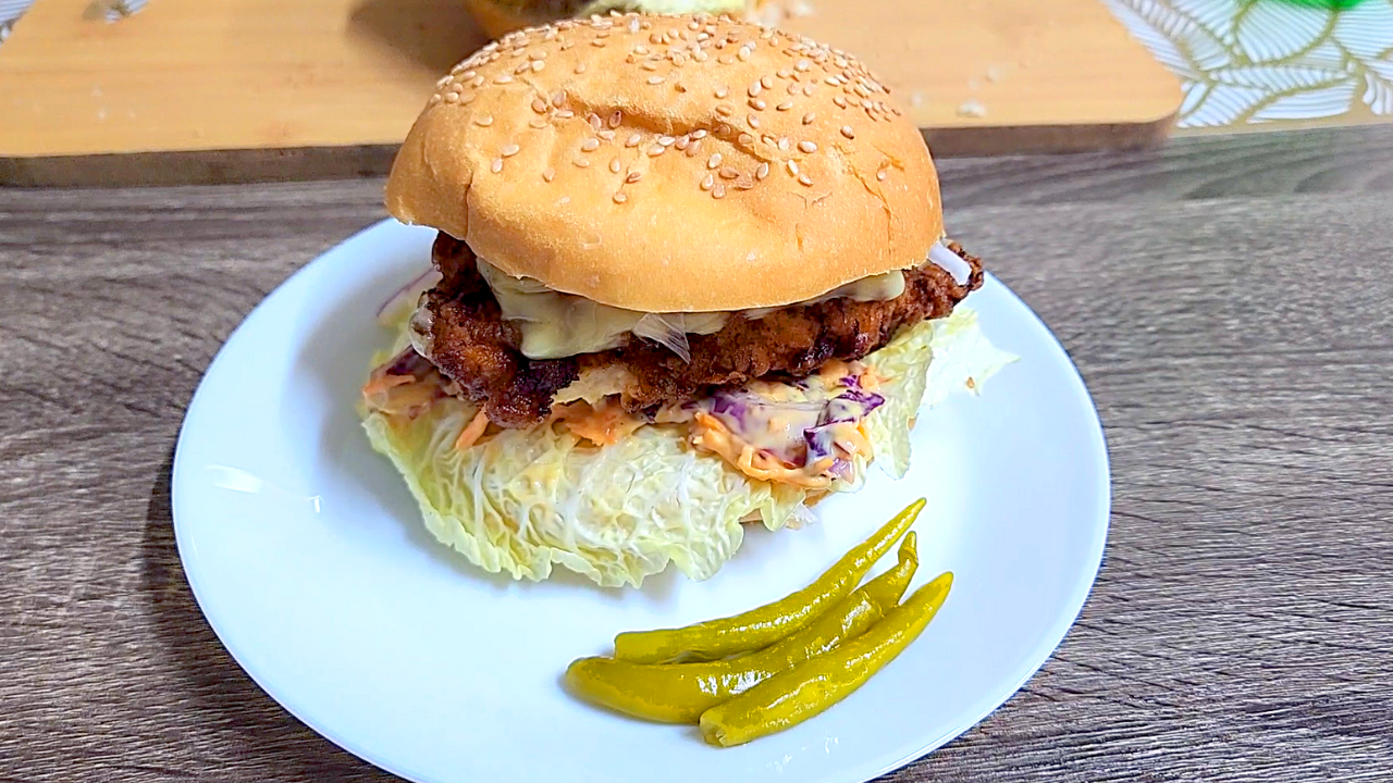 Crunchy Chicken Burgers with Coleslaw