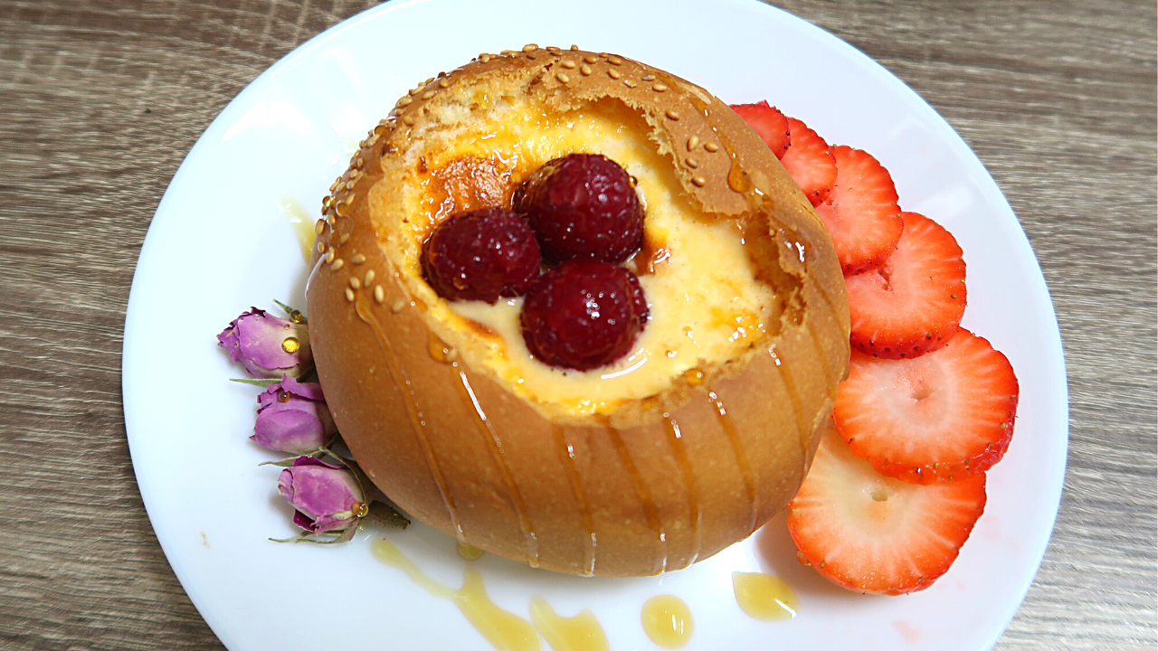 Custard Lava Bun