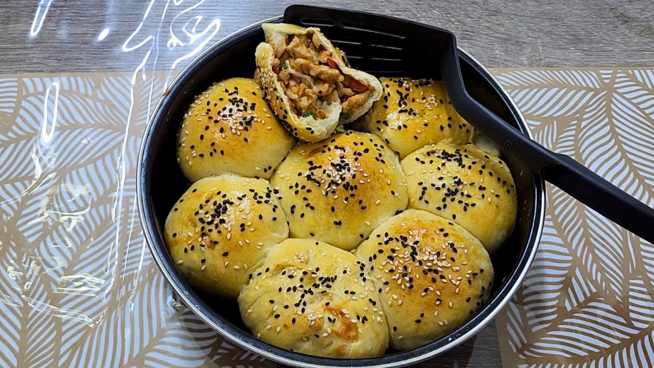 Chicken Stuffed Buns