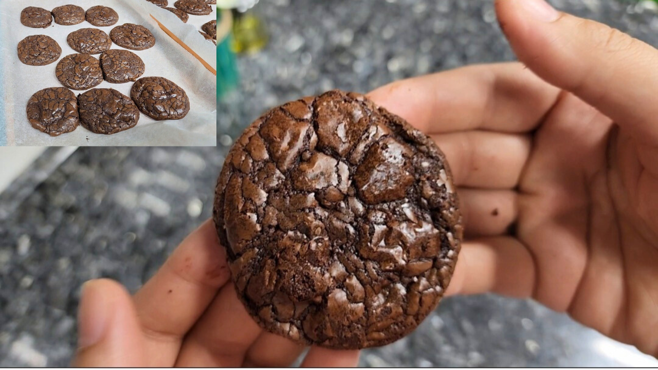 Fudgy Chocolate Brownie Cookies (Flourless Cookies) - Naush