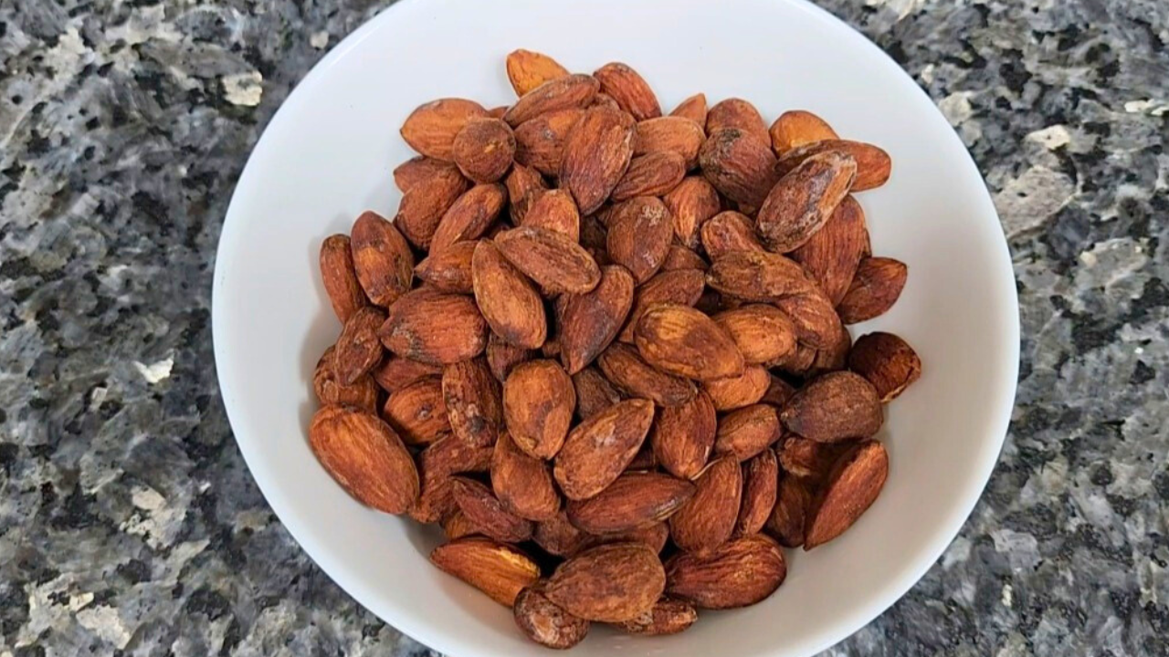 Salt and Lemon Flavored Almonds