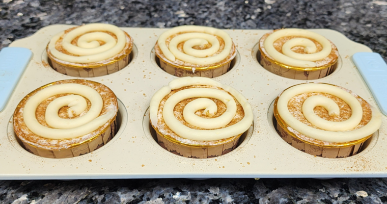 Mini Cinnamon Roll Cheesecakes